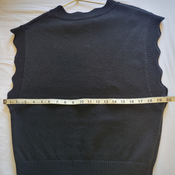 Women's Black Knit Dolman Sleeve Sweater Vest w Scalloped Edges Size M - Picture 6 of 7